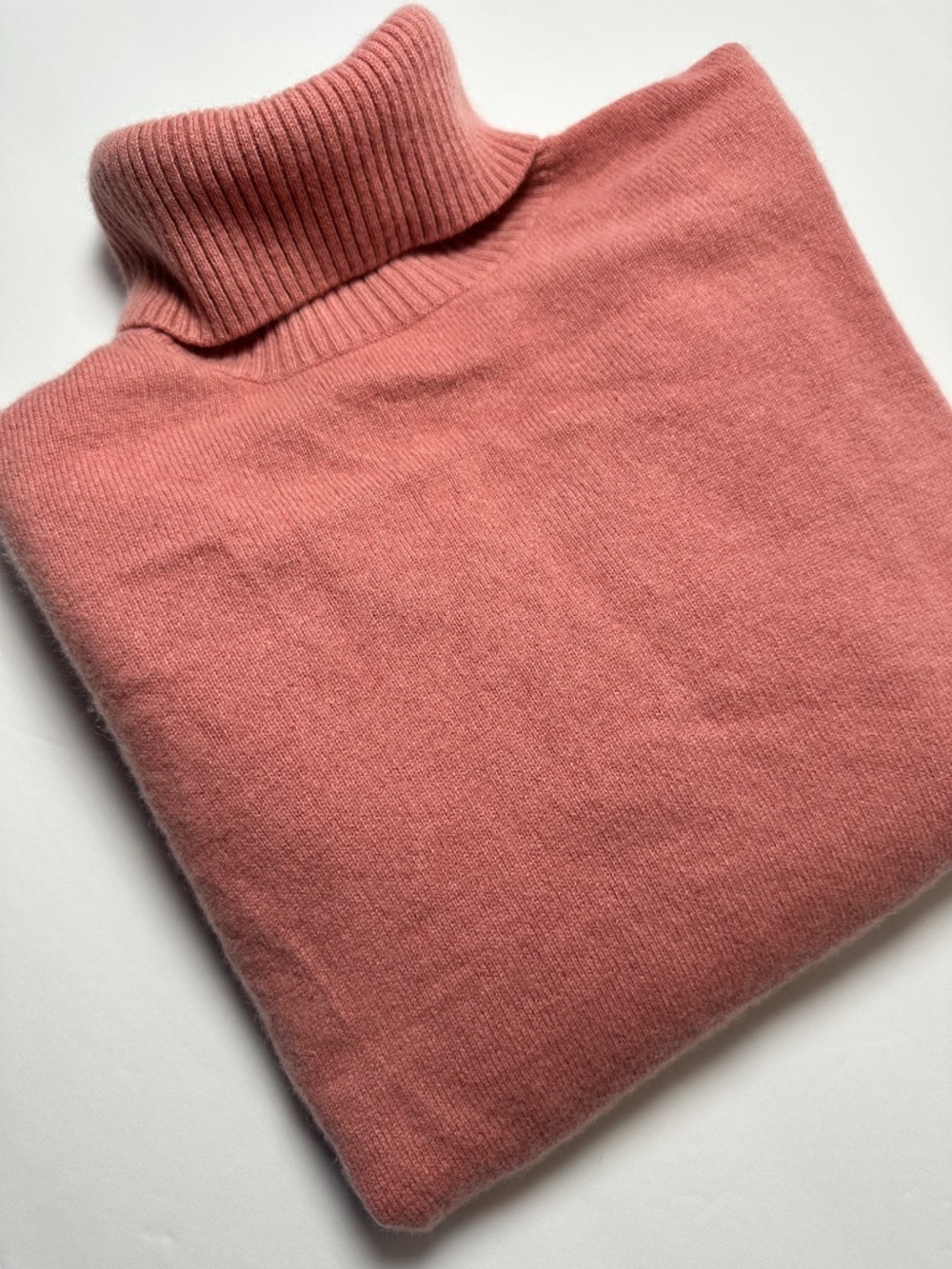 Marc Allan 100% Cashmere Sweater | Turtleneck | Pink Cozy Knit | Size L - Picture 13 of 13
